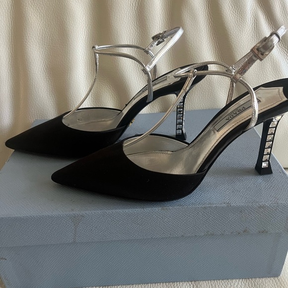 Prada Black Pump with Silver T-Strap and Crystal Heel - Picture 2 of 7